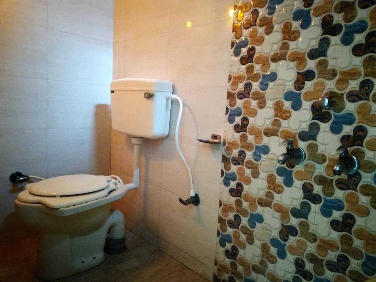 Hotel Shiv Regency Kukma Extérieur photo