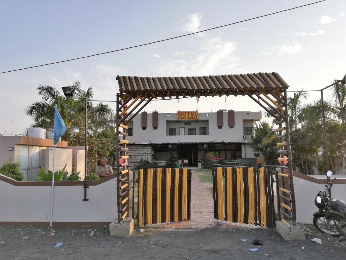 Hotel Shiv Regency Kukma Extérieur photo