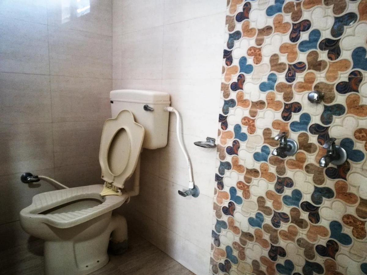 Hotel Shiv Regency Kukma Extérieur photo
